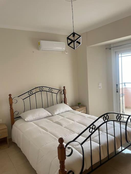 Mr. Sergio Apartment Ampavris Ngoại thất bức ảnh